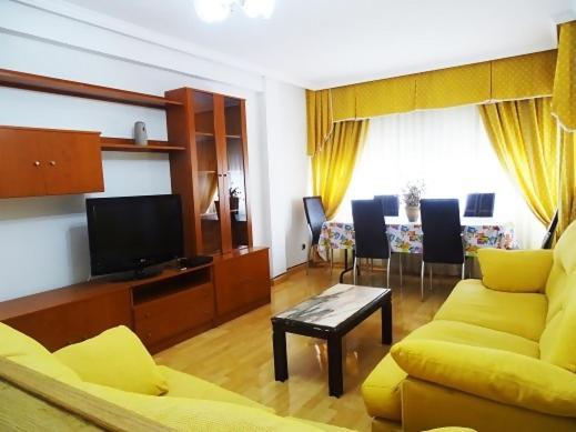 Apartamento En אלקאלה דה הנארס מראה חיצוני תמונה
